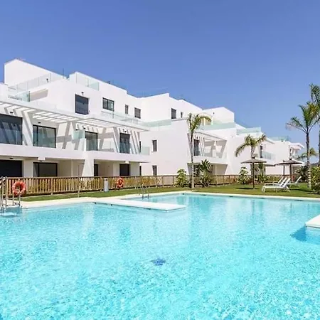 Casa La Cala - Brand New - - Marbella - Malaga Area 2 Or 3 Bedroom *